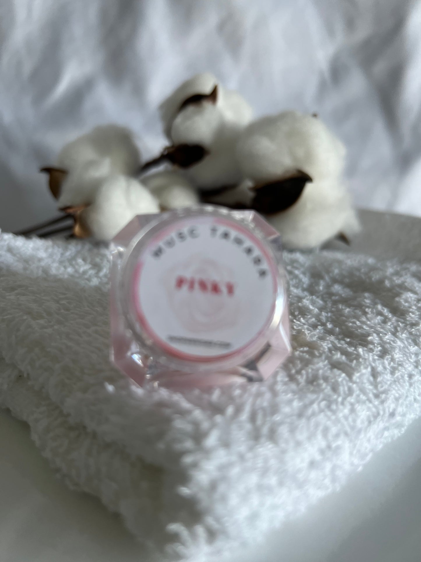 Musk Tahara Pinky - Rose de Mai - Luxury Islamic Fragrance - Arabian Perfumes