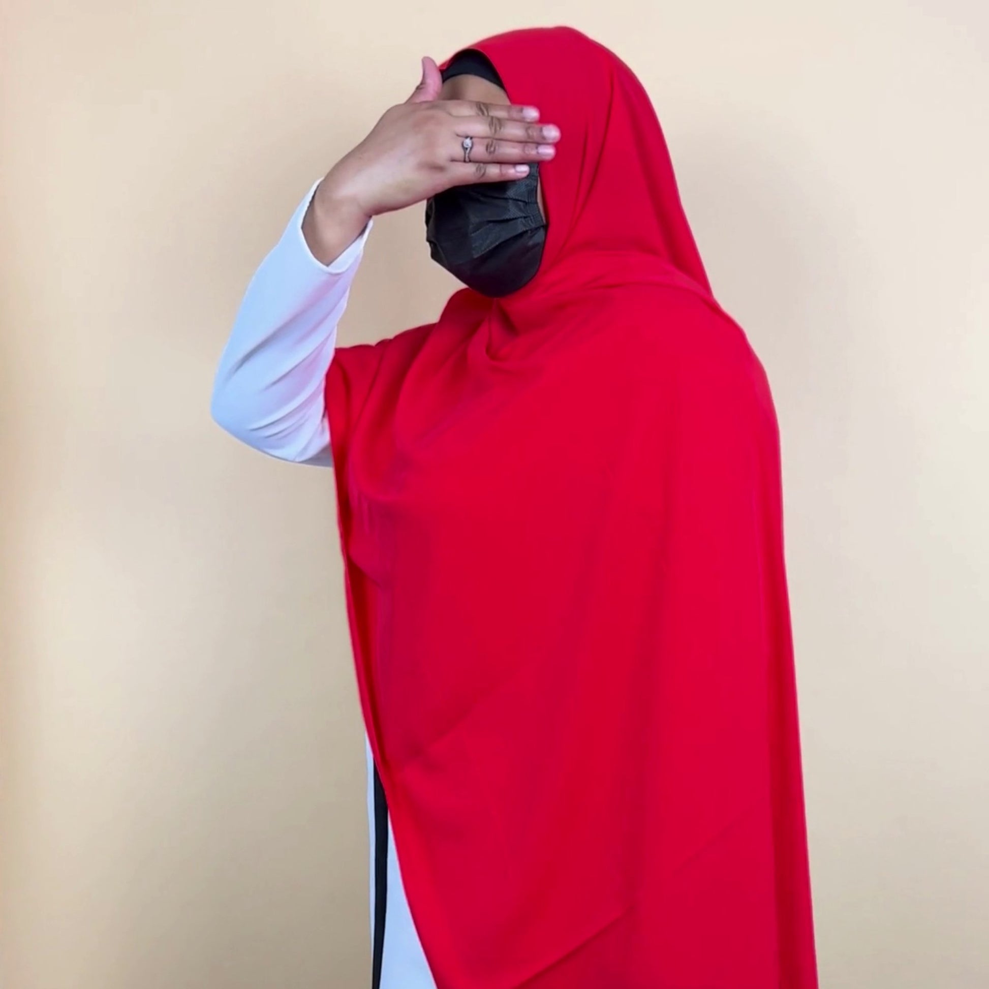 Premium Medina Silk Hijab Red - An Nisaa